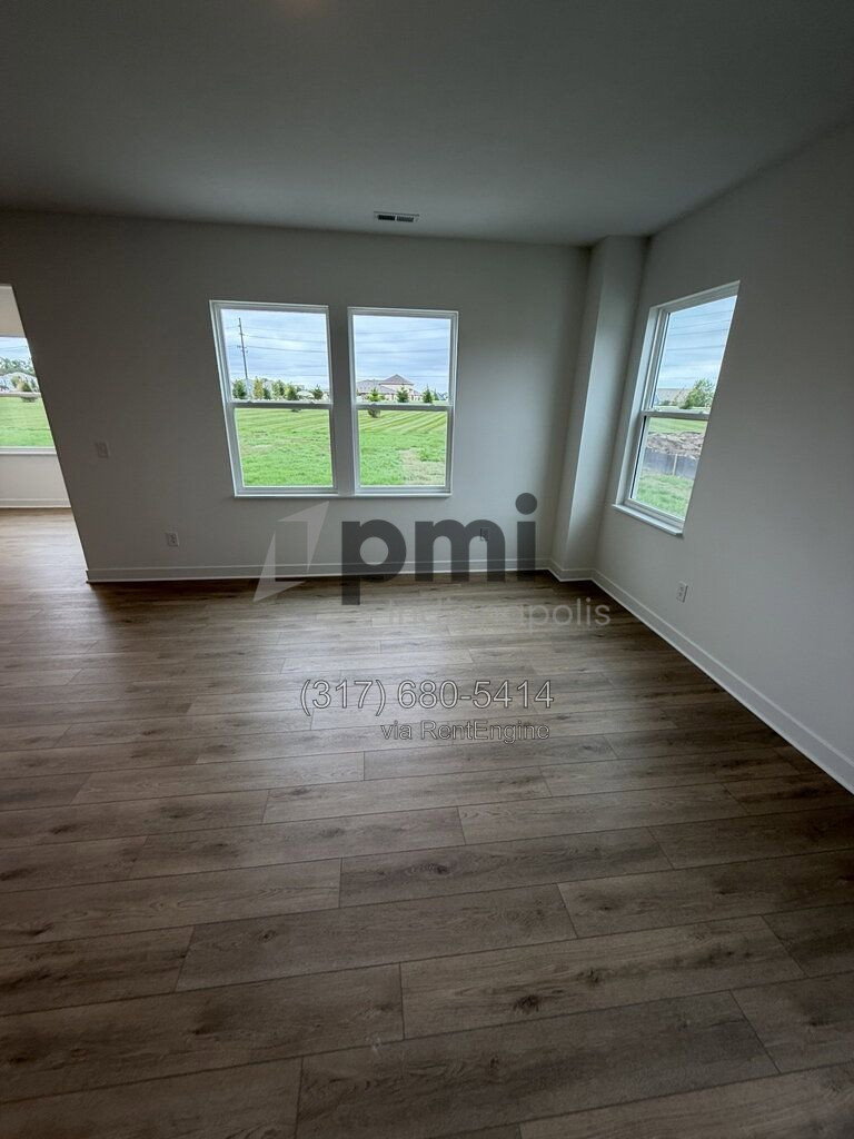 Gallery Image 16