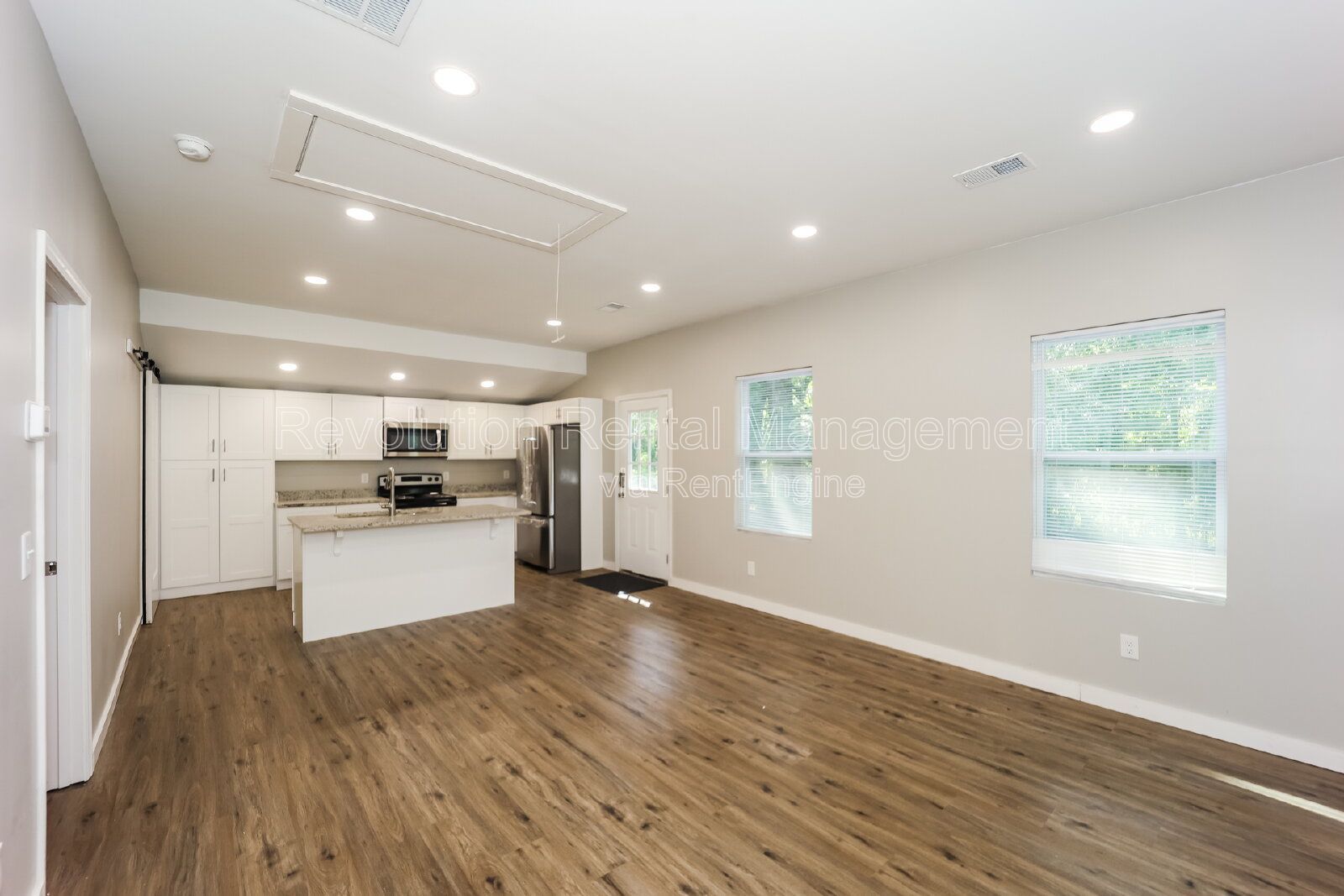 Gallery Image 18