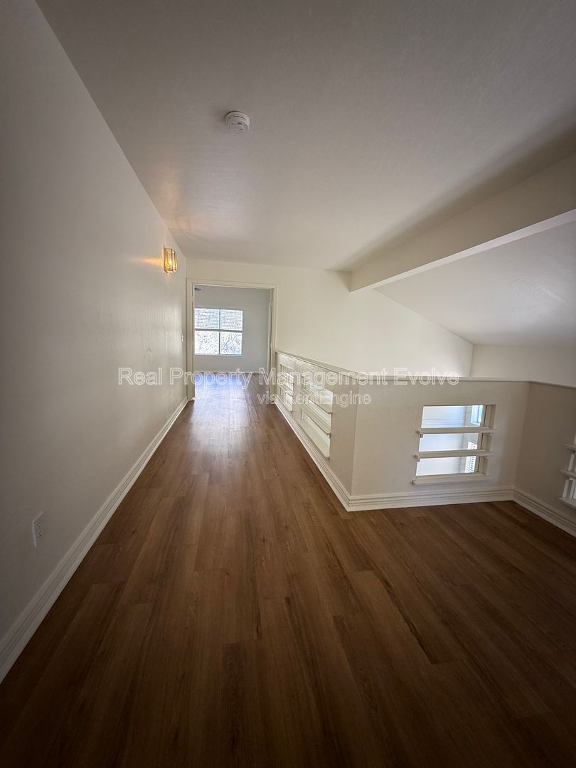 Gallery Image 21