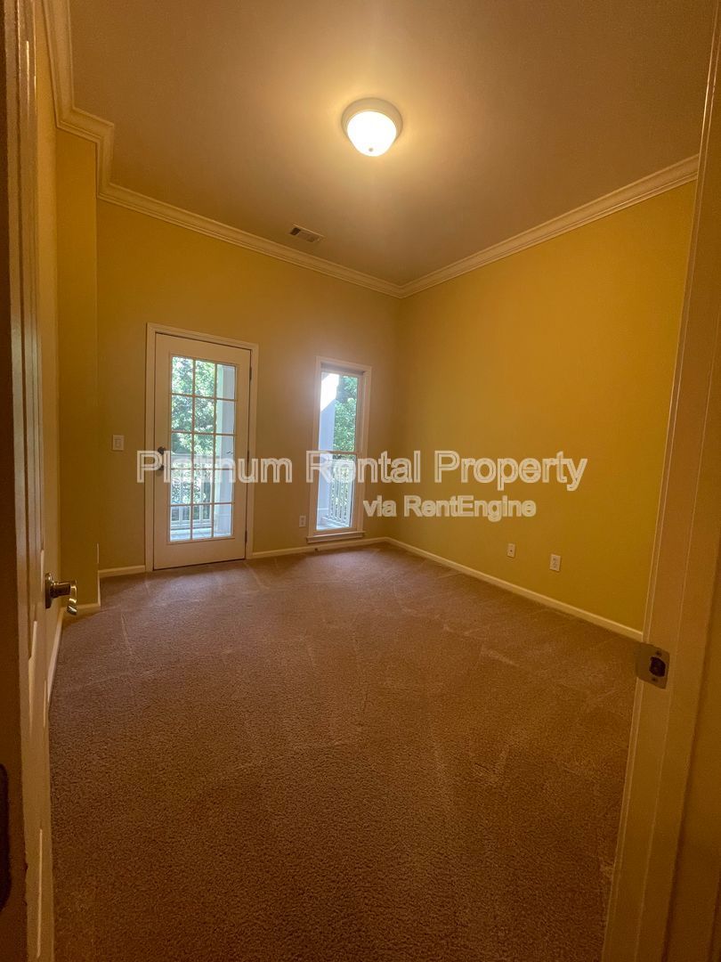 Gallery Image 65