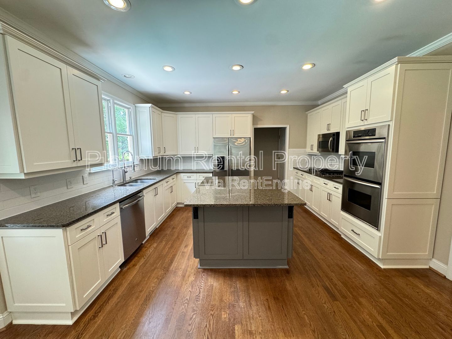 Gallery Image 13