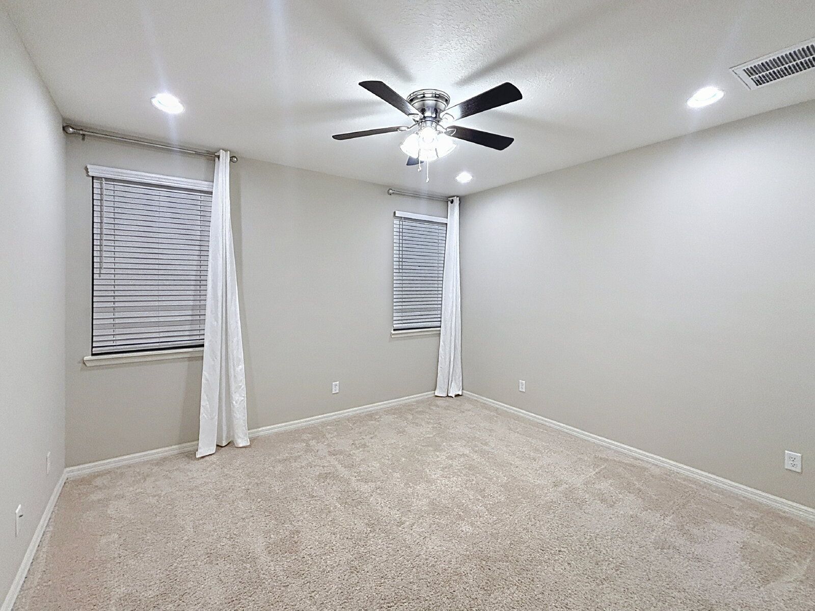 Gallery Image 25