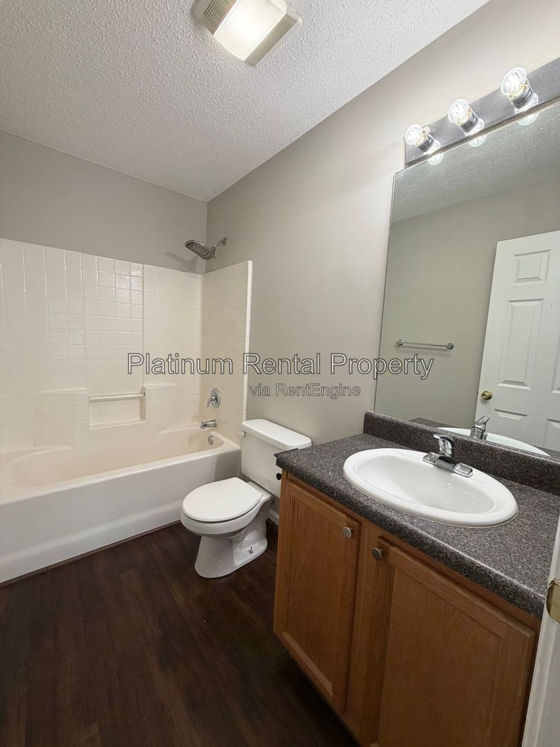Gallery Image 17