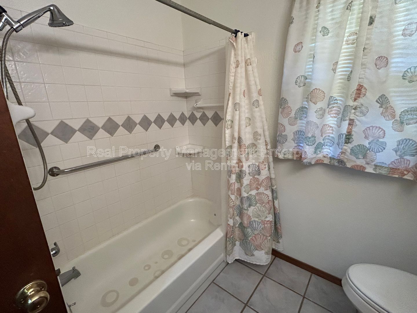 Gallery Image 15