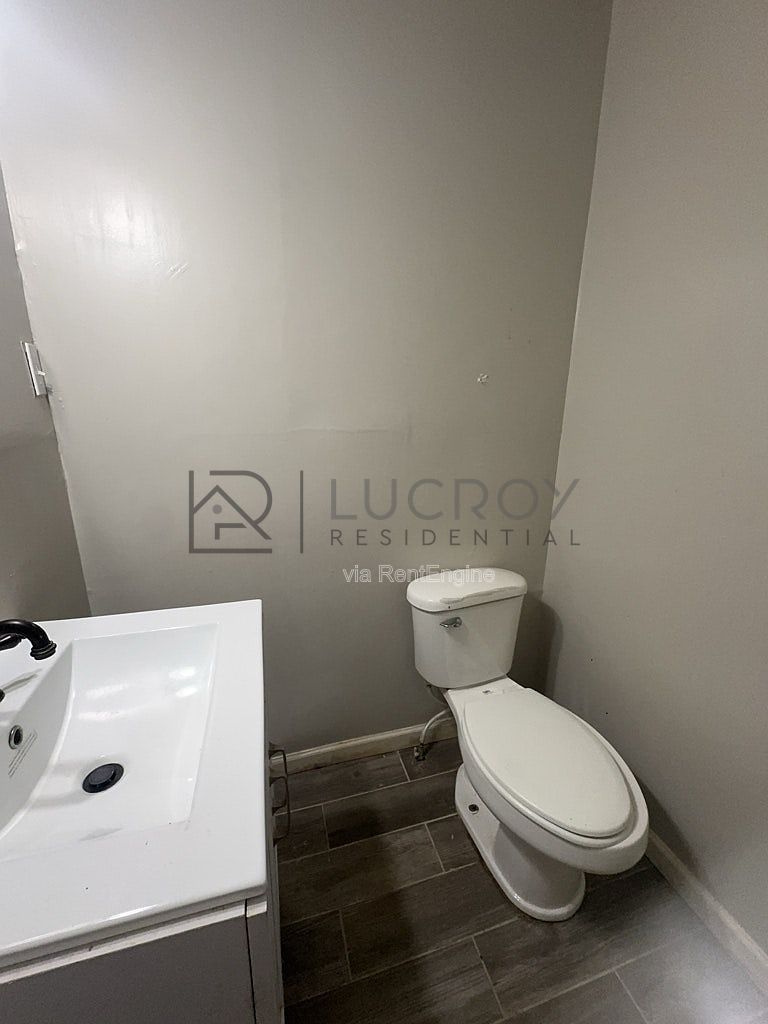 Gallery Image 18