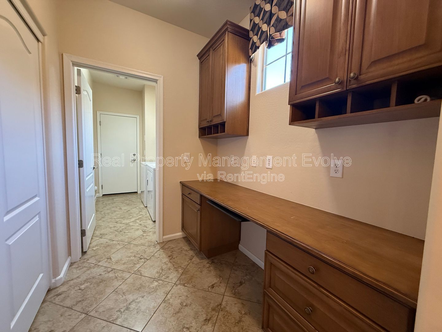 Gallery Image 18