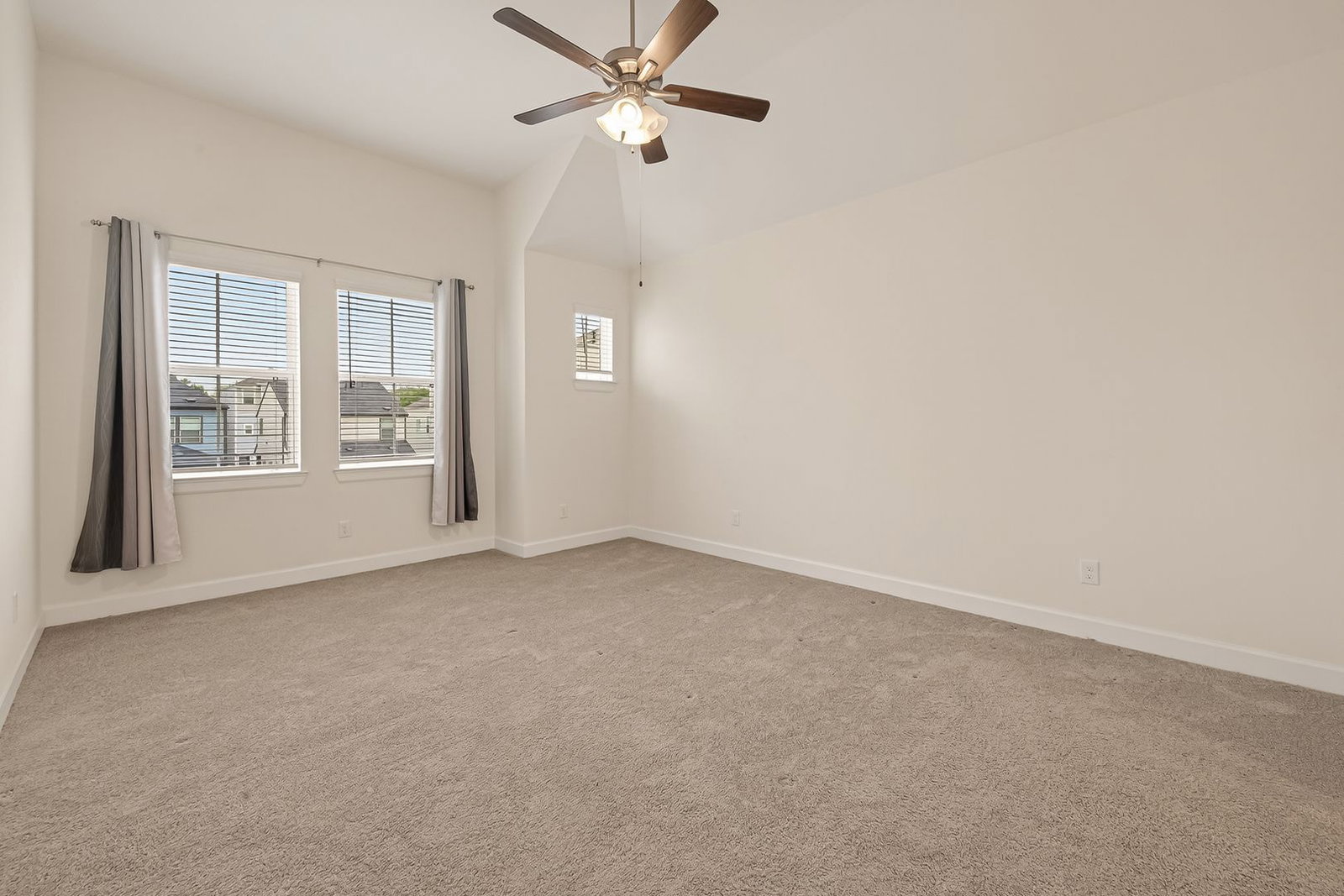Gallery Image 19