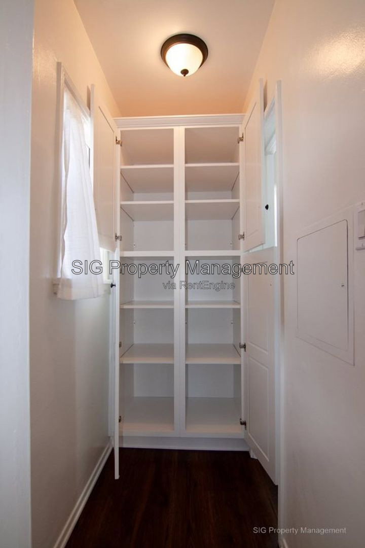 Gallery Image 11