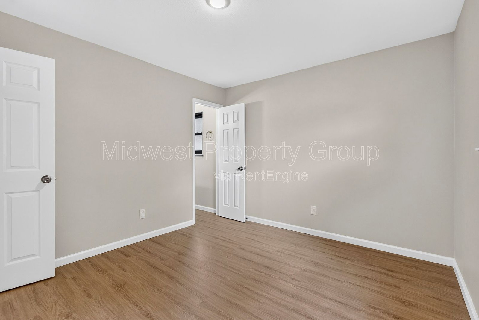 Gallery Image 14