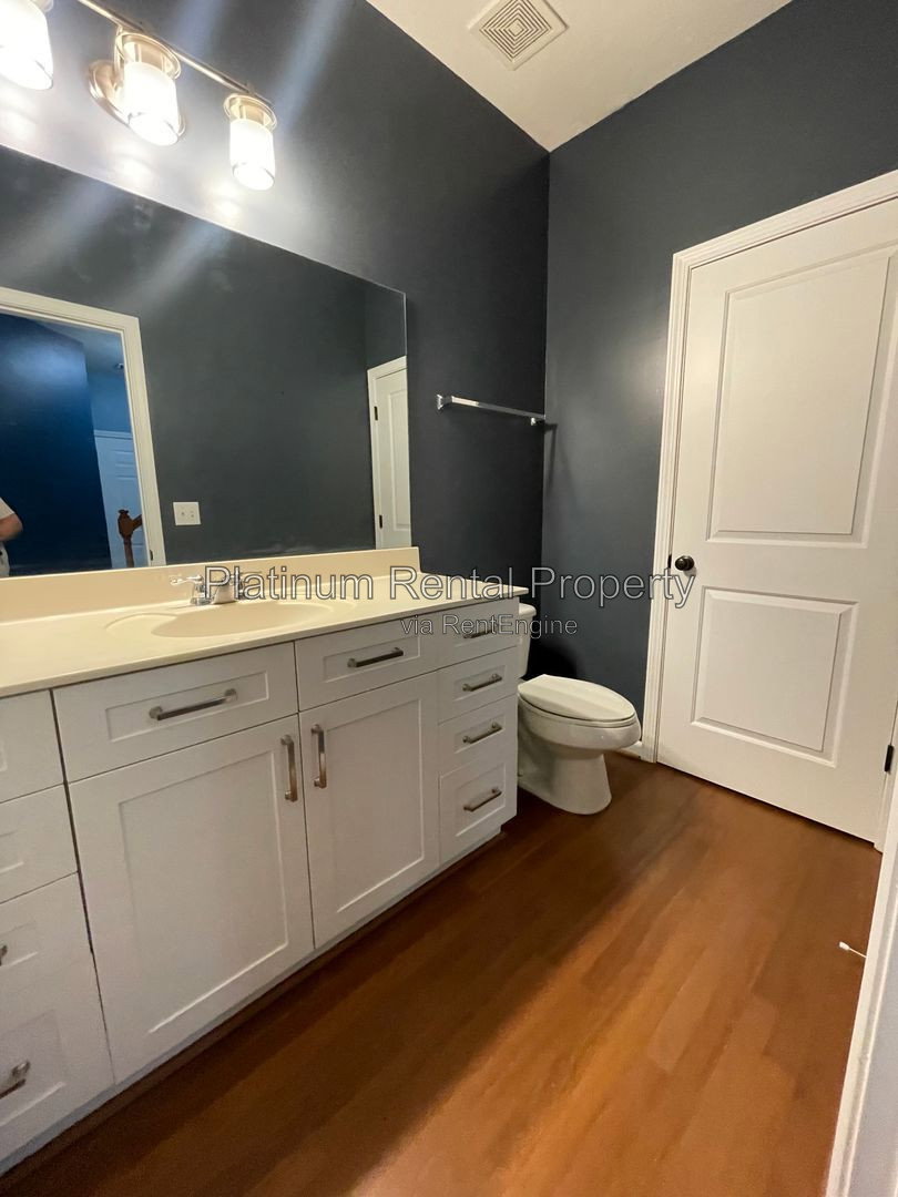 Gallery Image 14