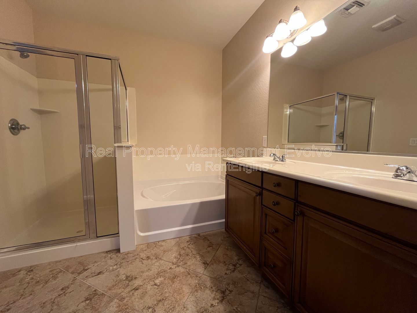 Gallery Image 21