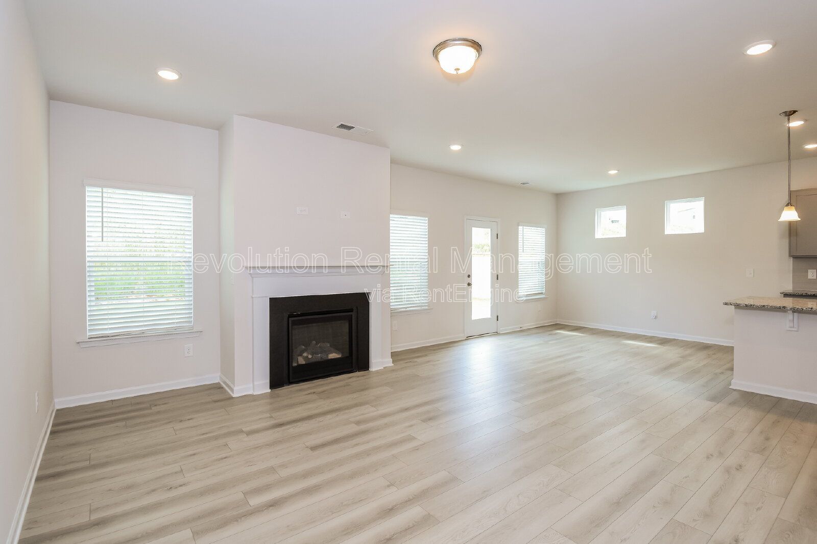 Gallery Image 17