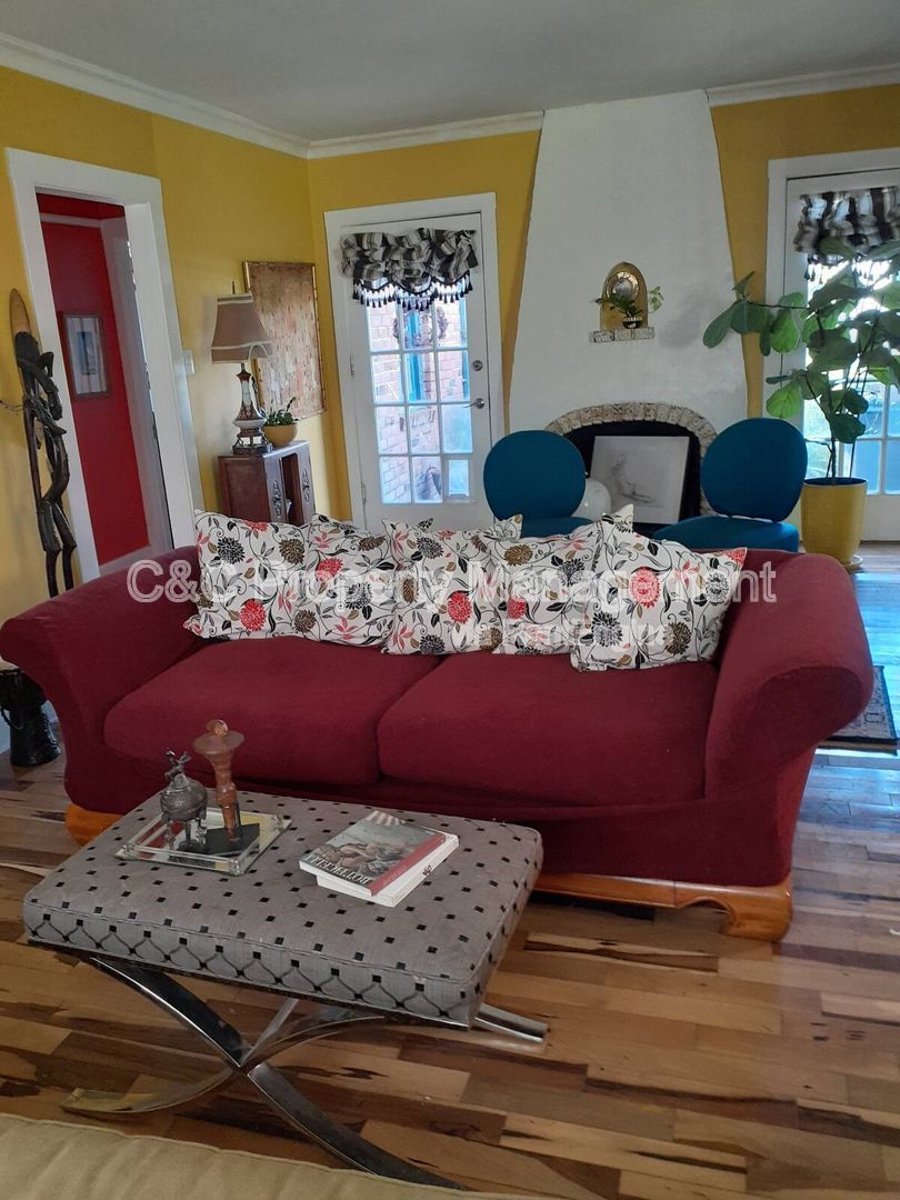 Gallery Image 14