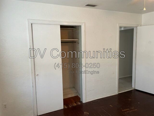 Gallery Image 19
