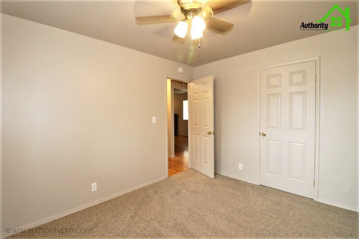 Gallery Image 16