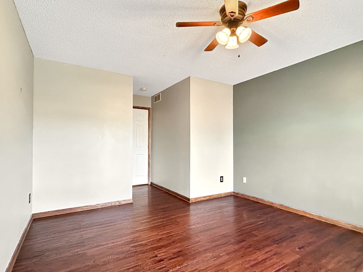 Gallery Image 19