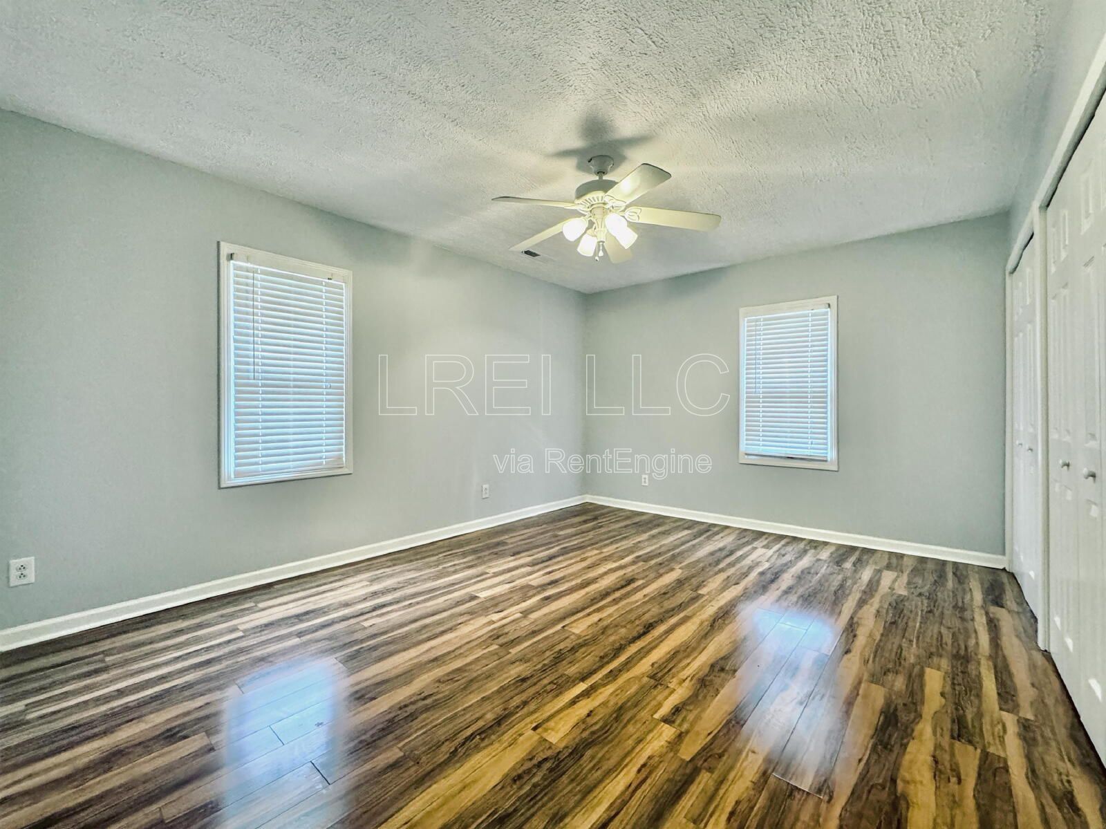 Gallery Image 14