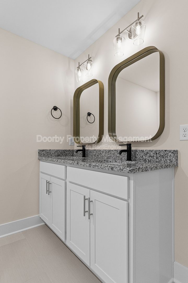 Gallery Image 19