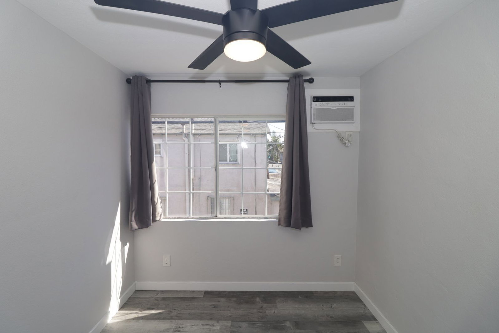Gallery Image 17