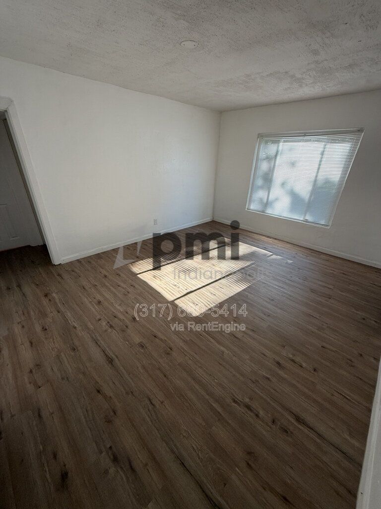 Gallery Image 19