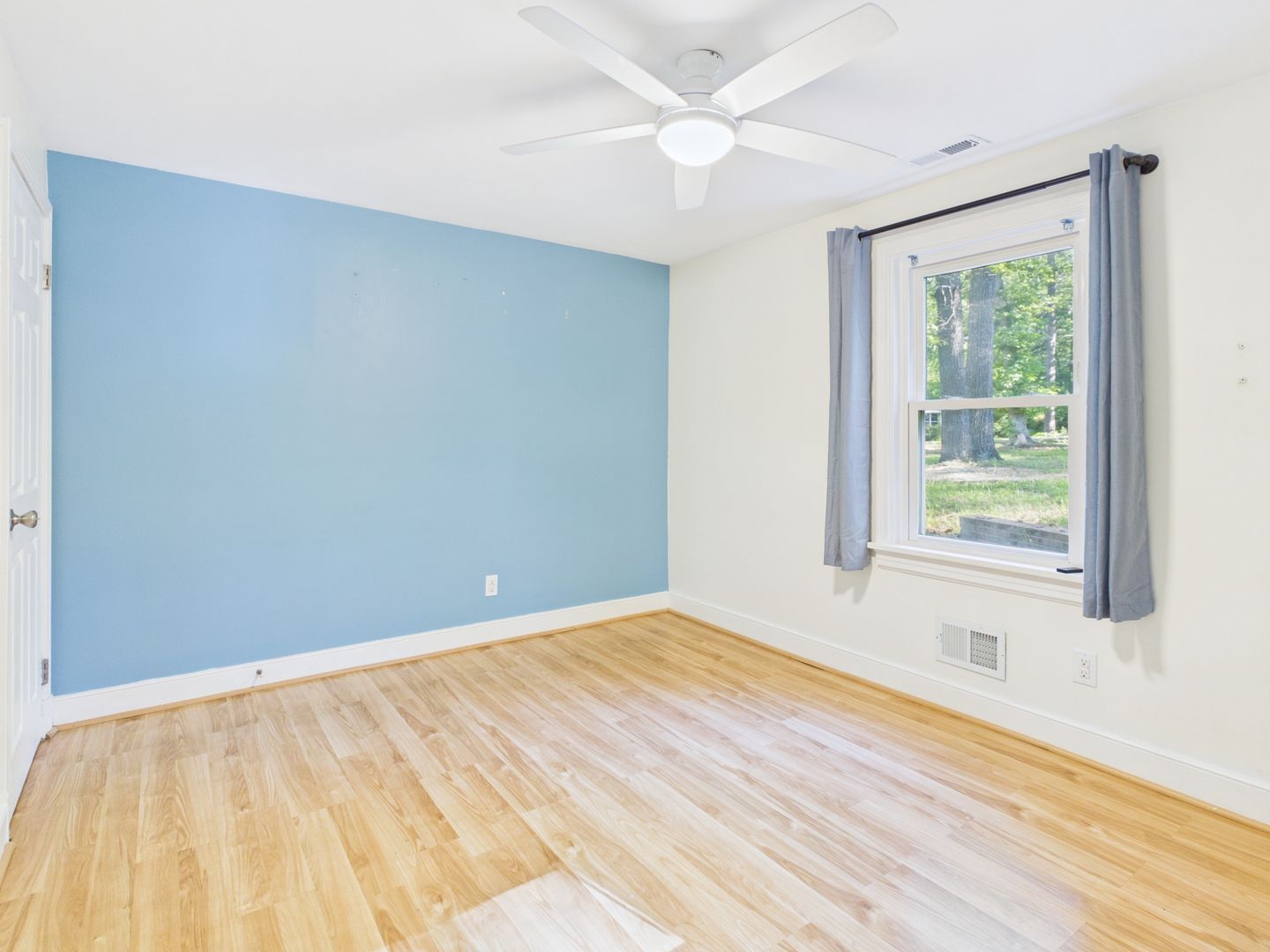 Gallery Image 23