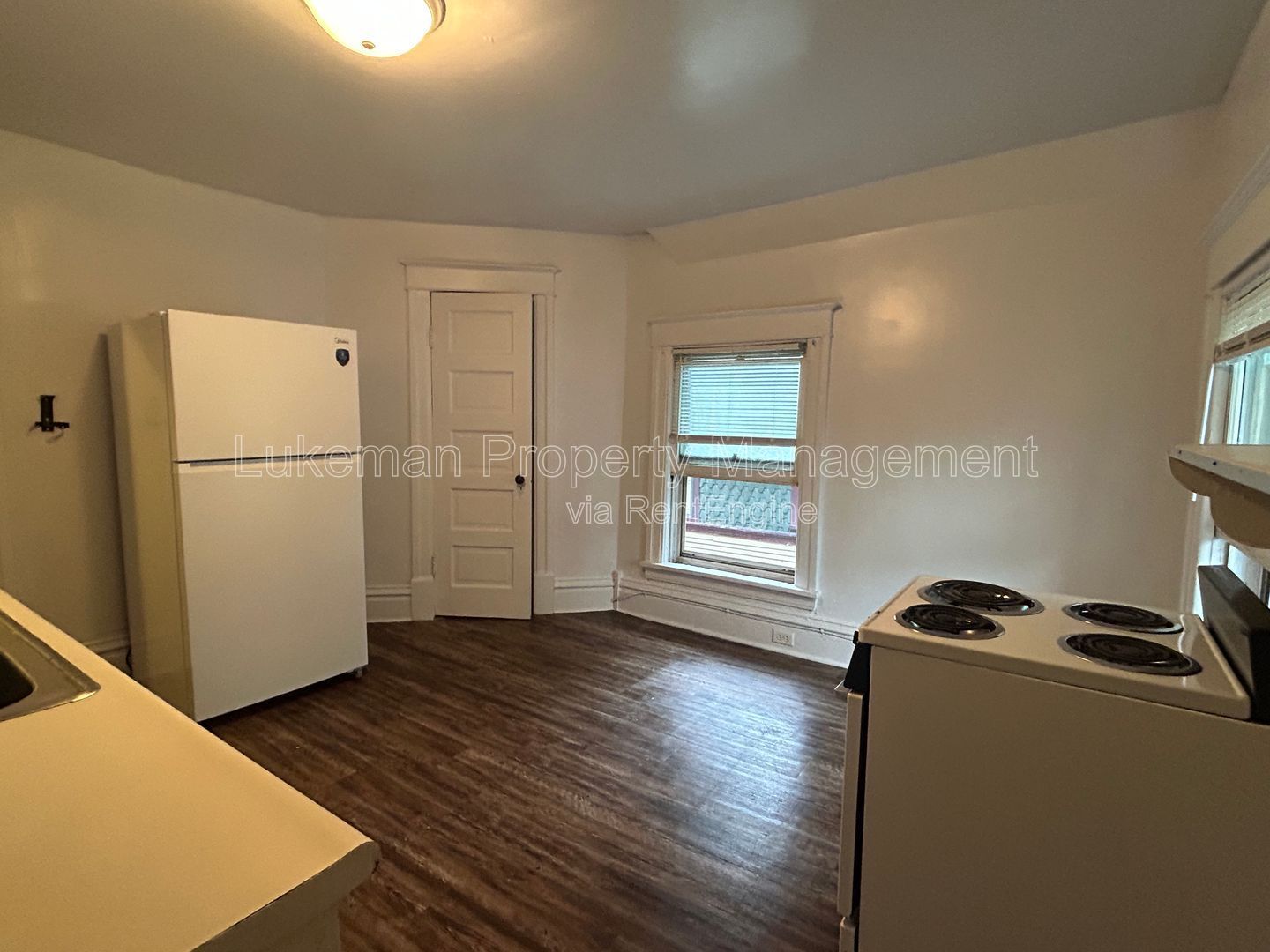 Gallery Image 0