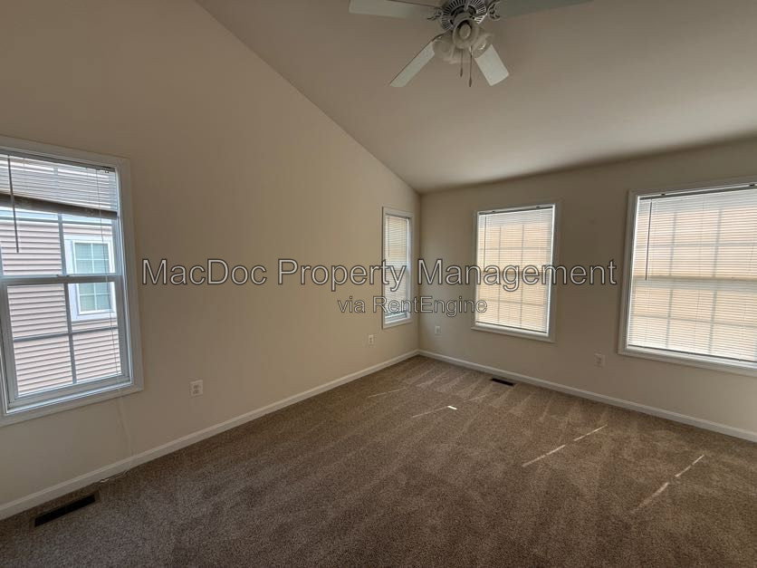 Gallery Image 33