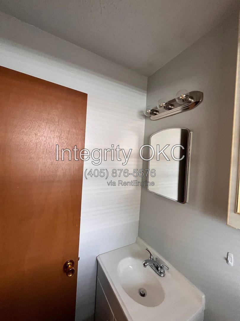 Gallery Image 16