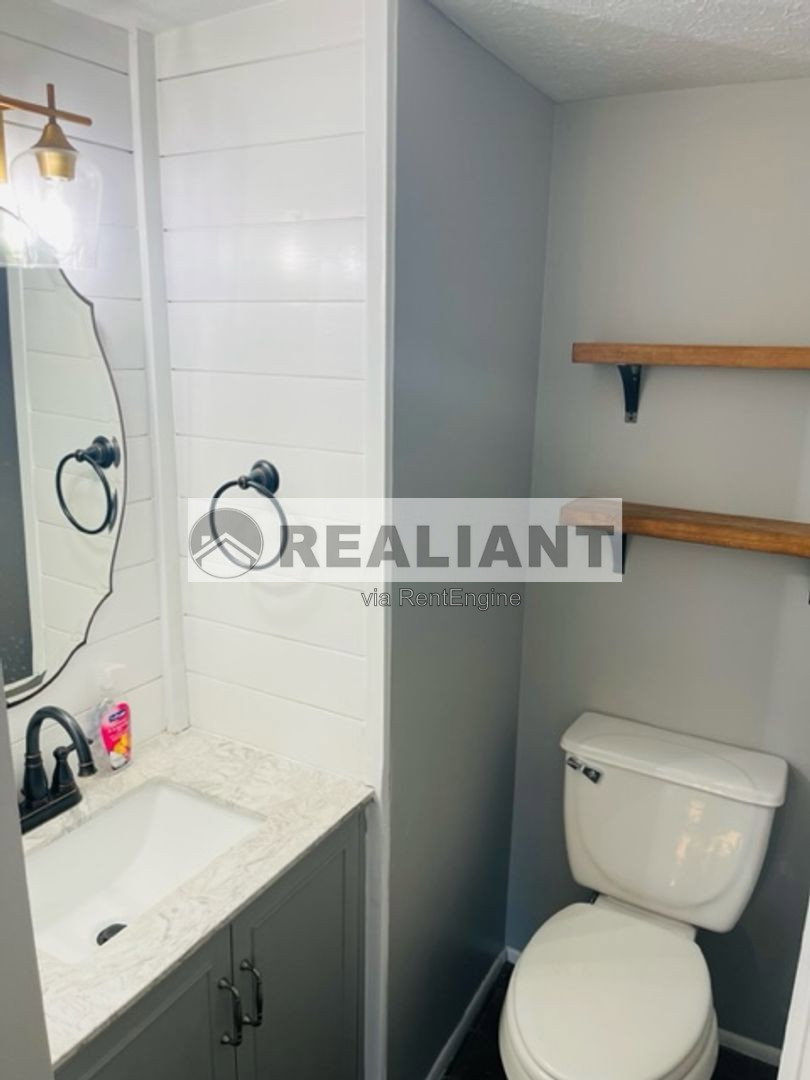 Gallery Image 16
