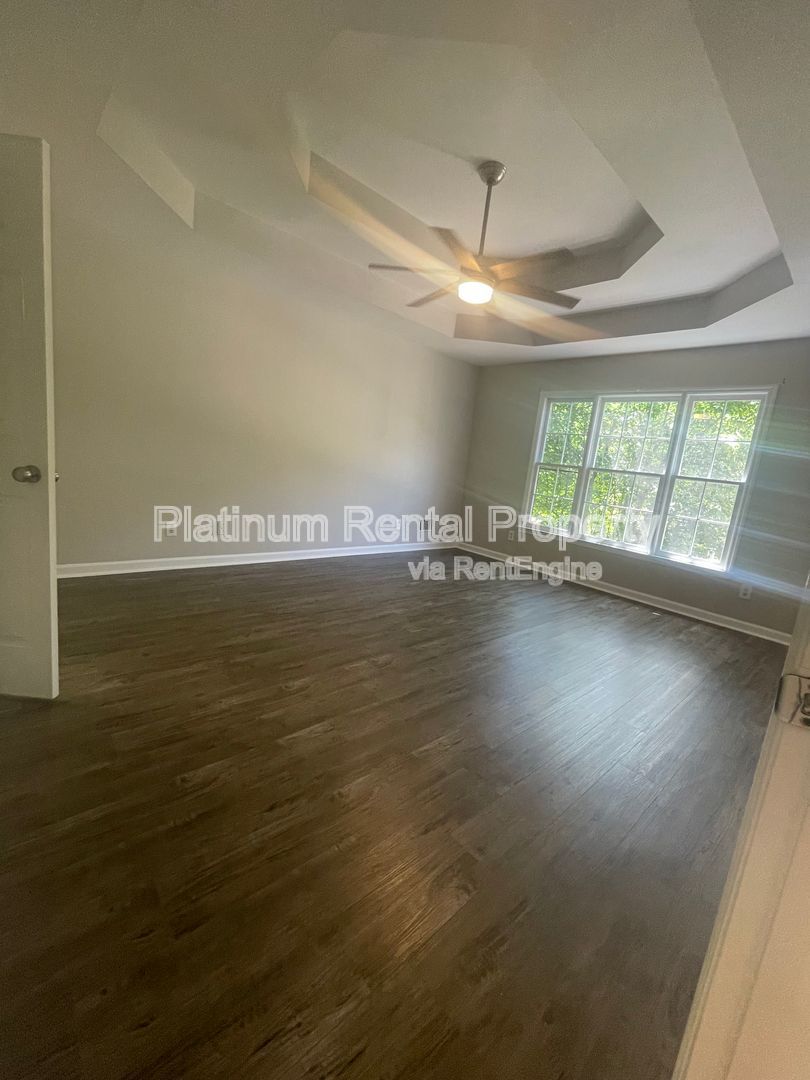 Gallery Image 14