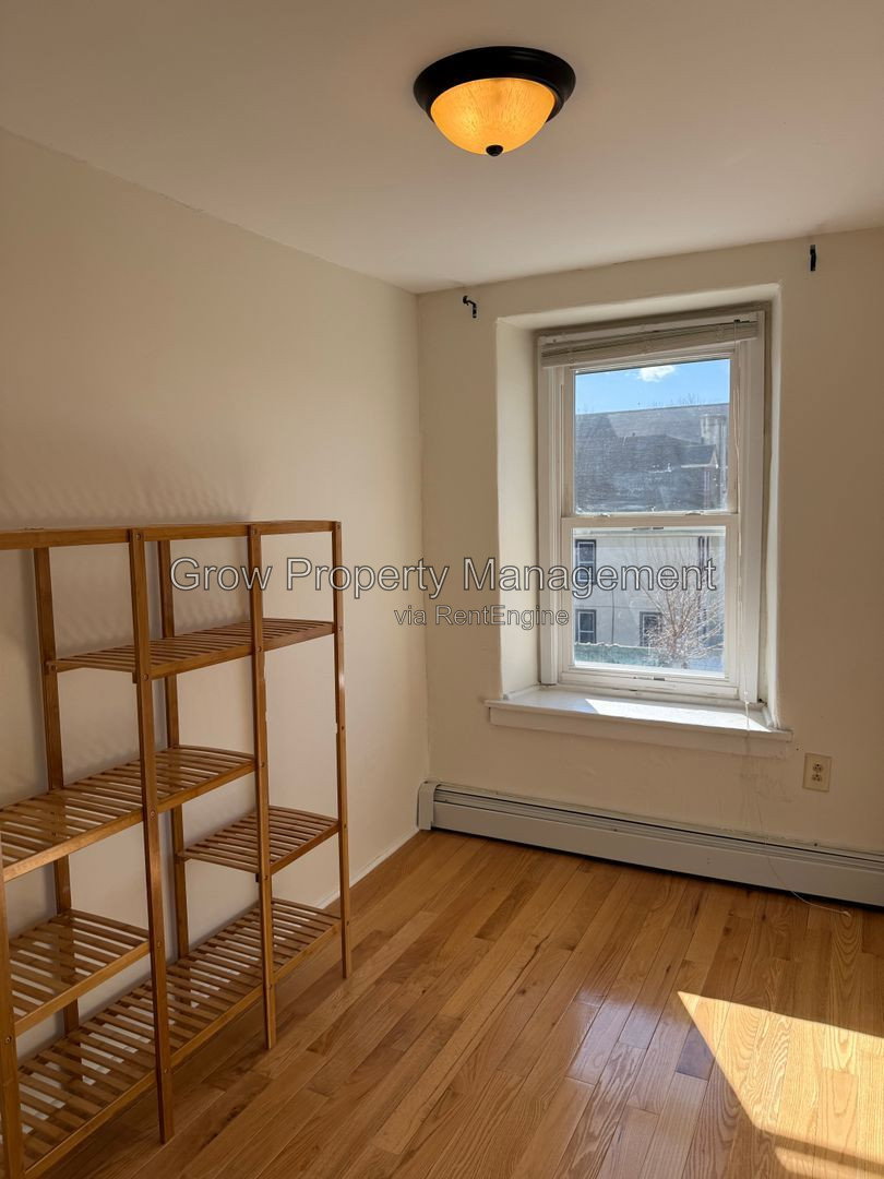 Gallery Image 14