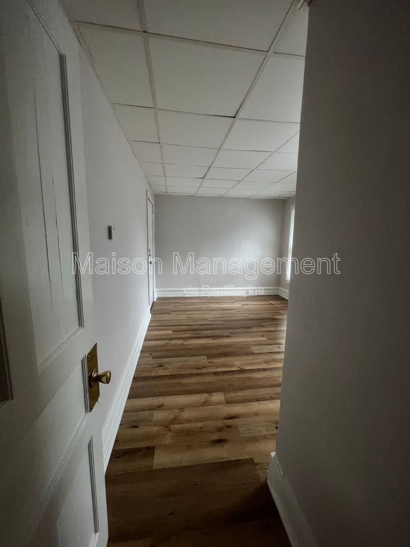 Gallery Image 9