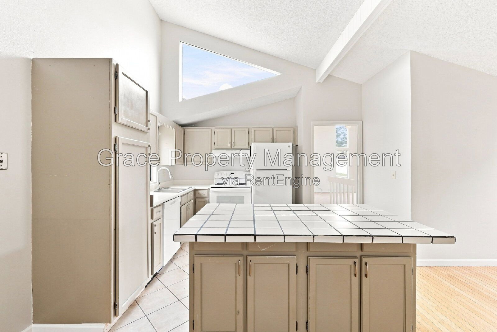 Gallery Image 19