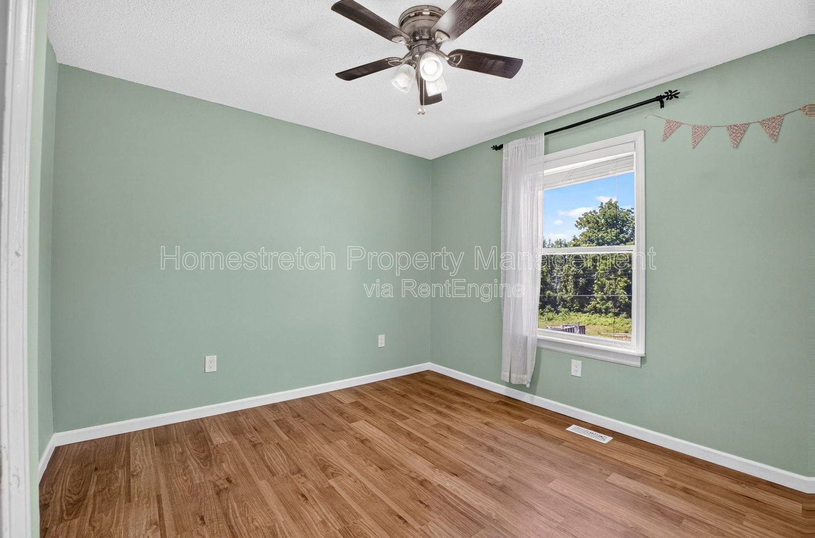 Gallery Image 14