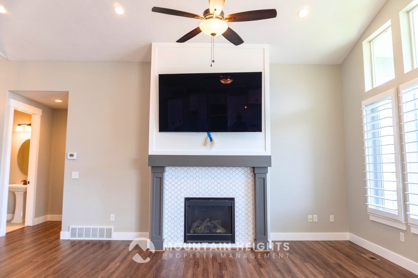 Gallery Image 17
