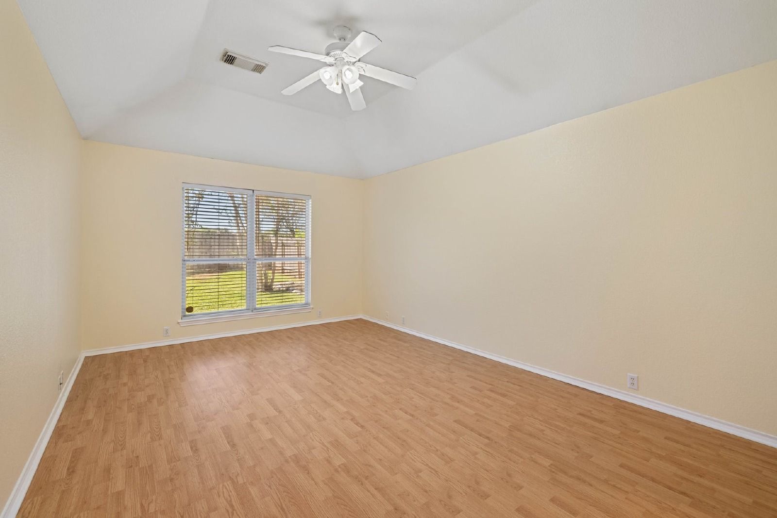 Gallery Image 18