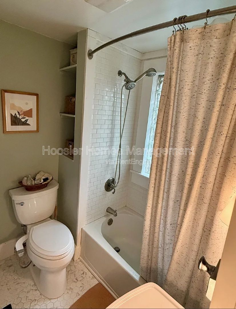 Gallery Image 15