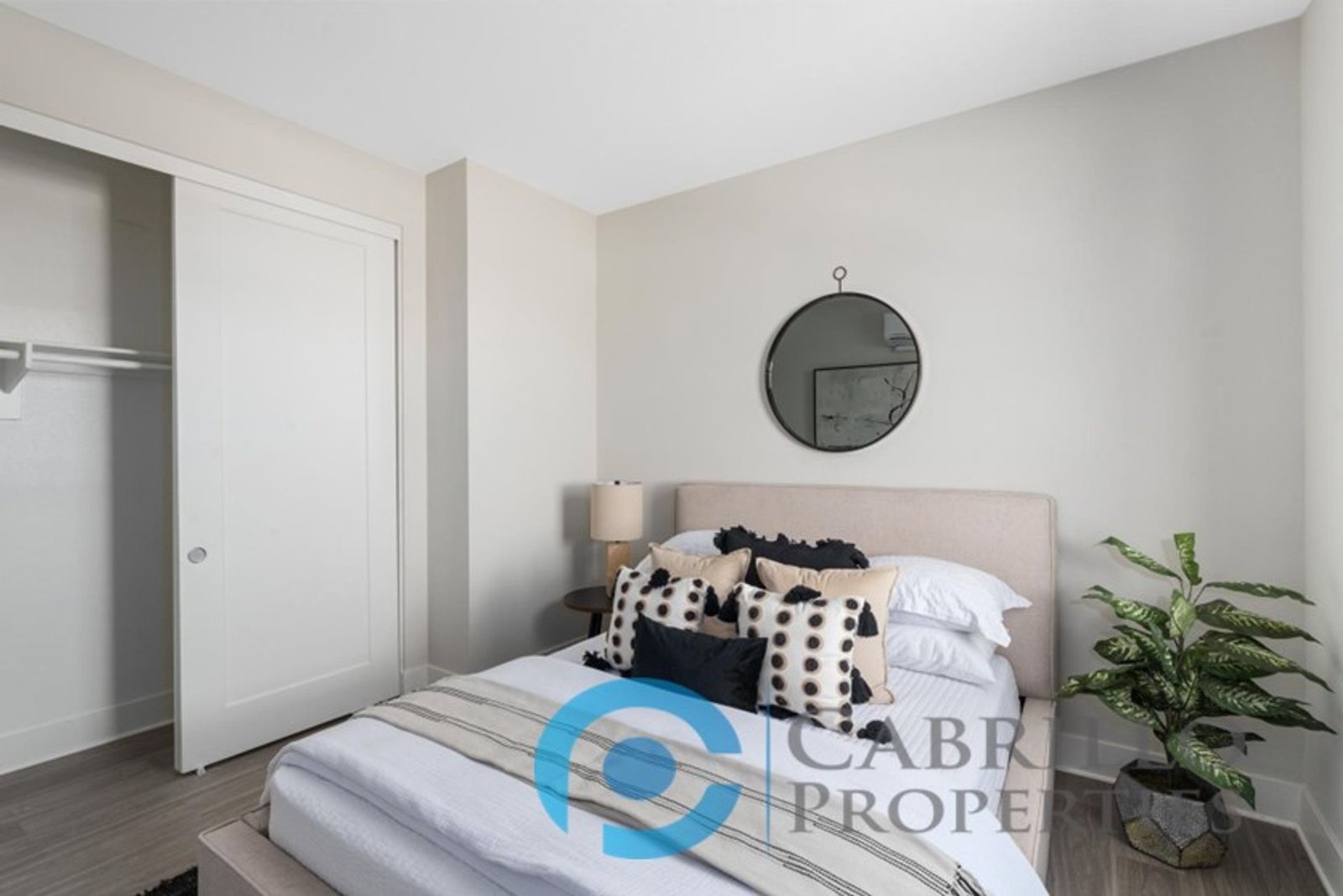 Gallery Image 103