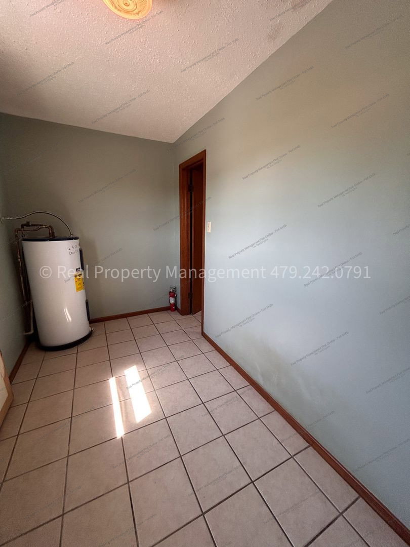 Gallery Image 16