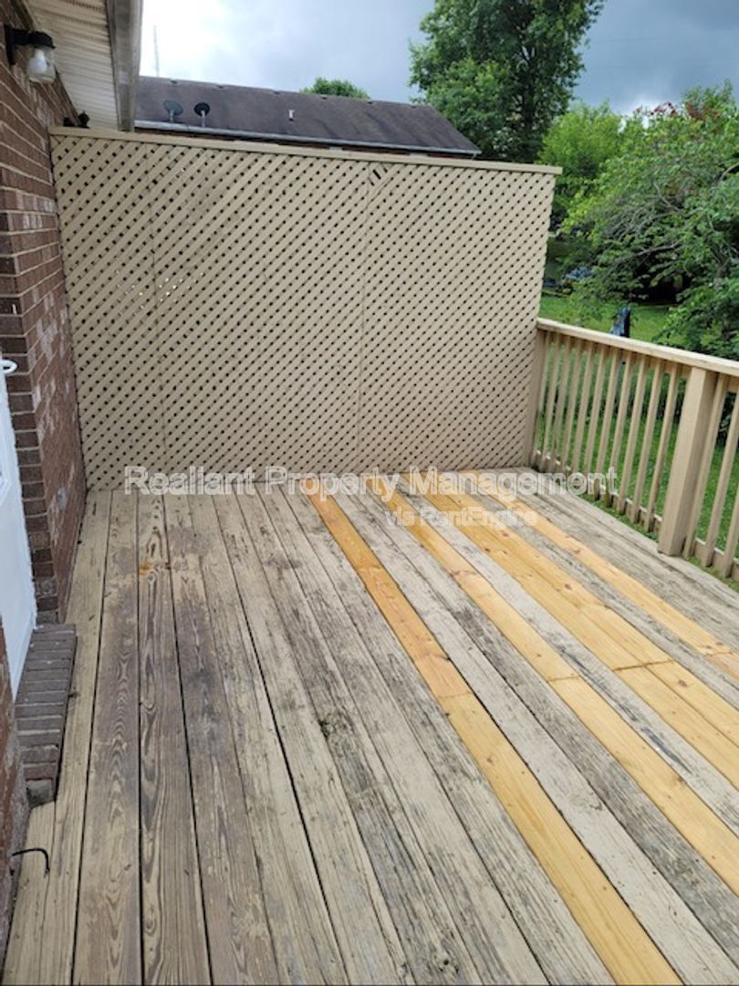 Gallery Image 18