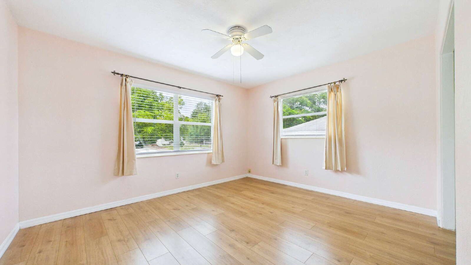 Gallery Image 18