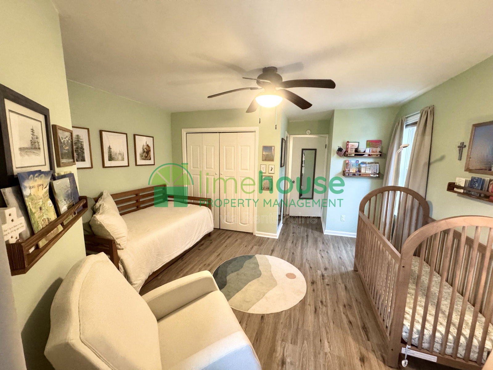 Gallery Image 13