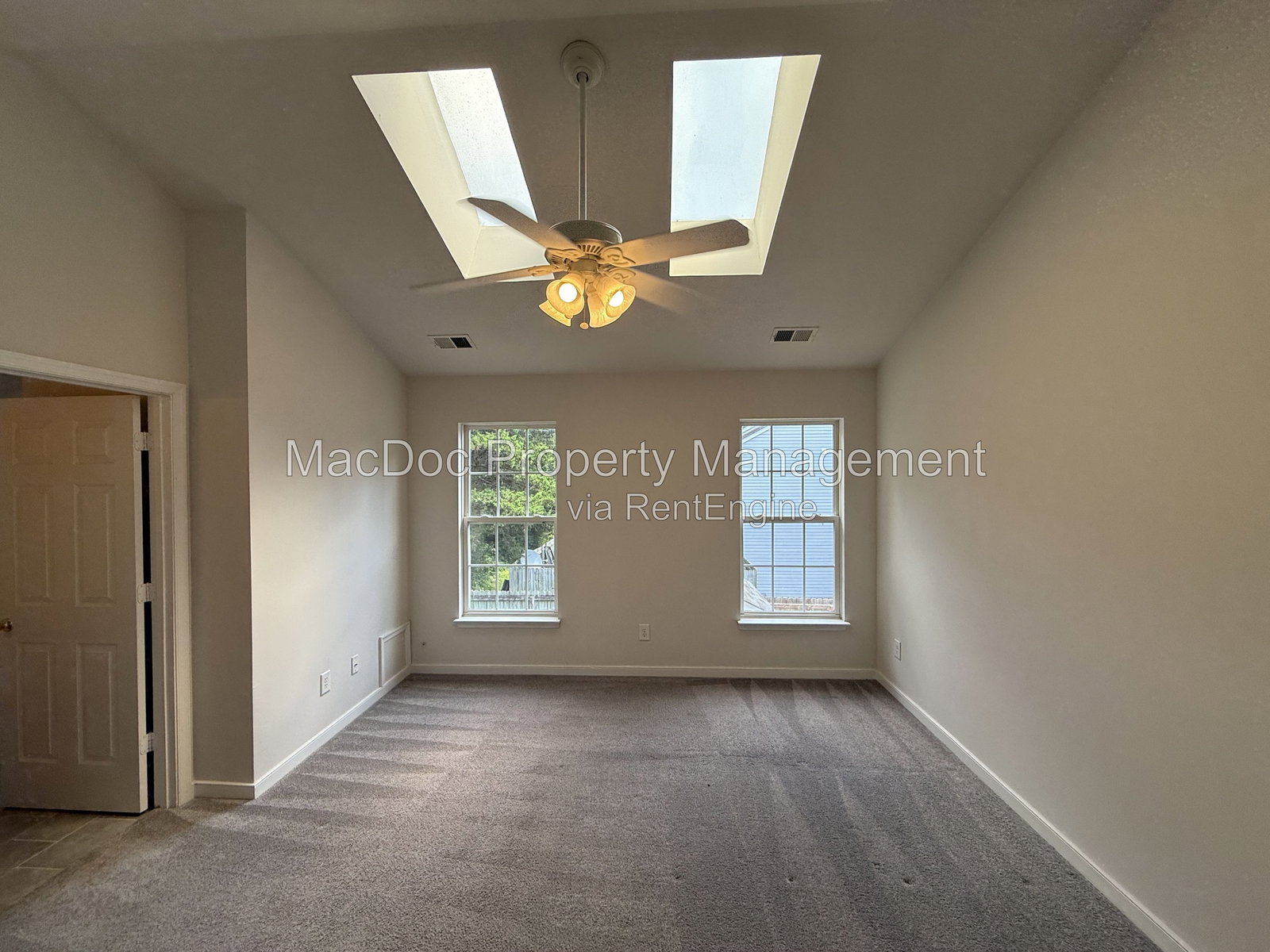 Gallery Image 16