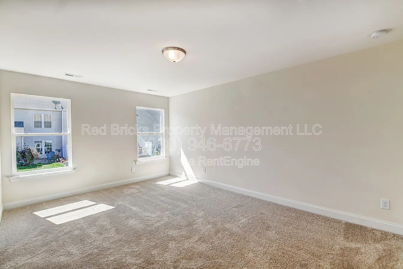 Gallery Image 19
