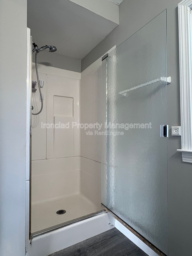 Gallery Image 18