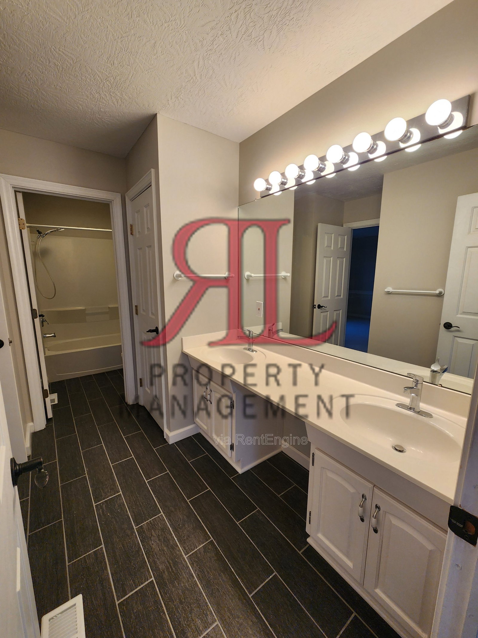 Gallery Image 46
