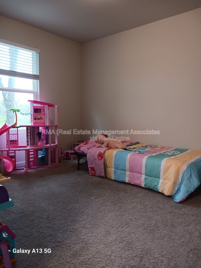 Gallery Image 19