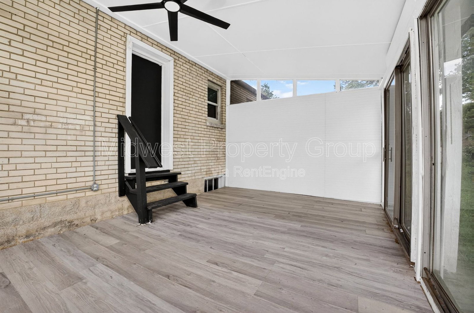 Gallery Image 16