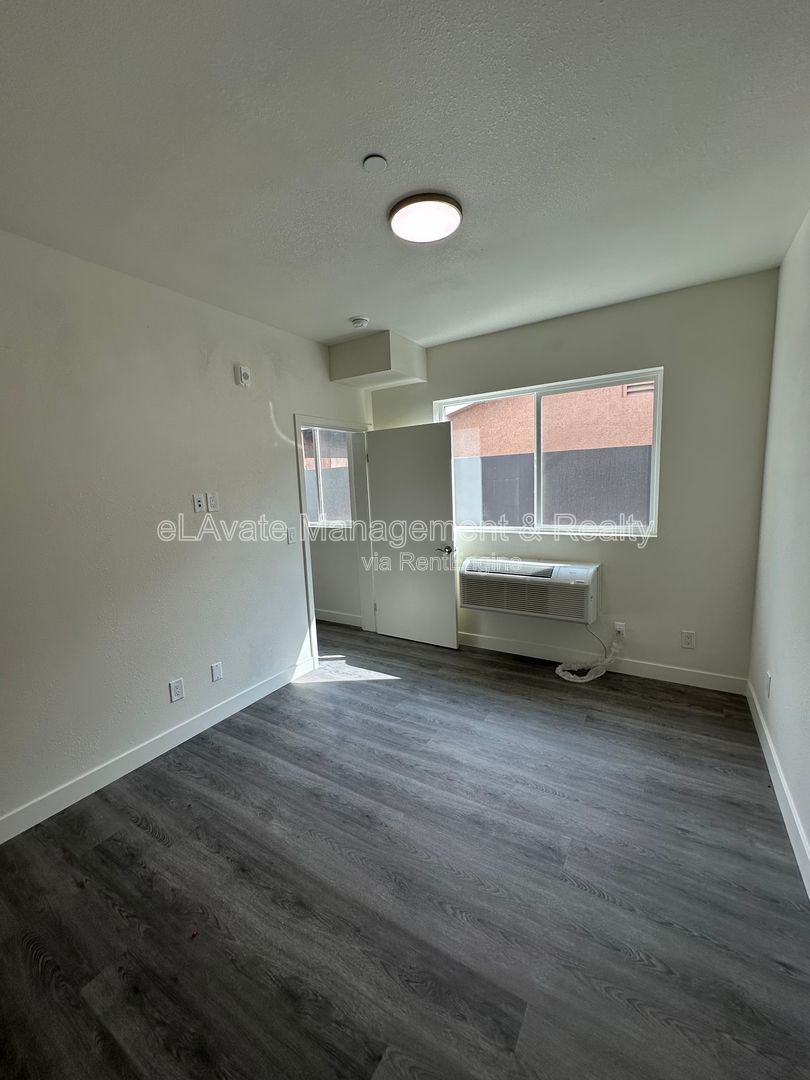 Gallery Image 9
