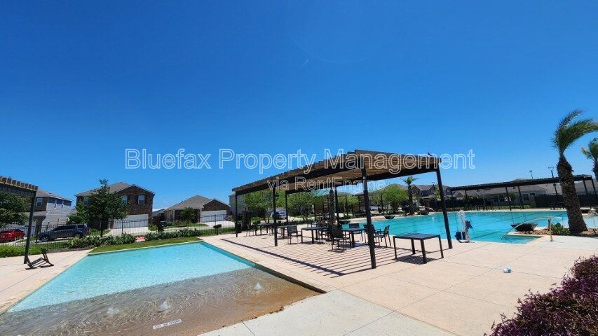 Gallery Image 33